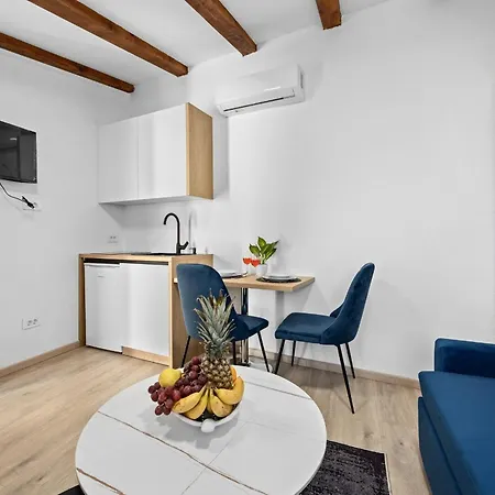 Capitolina Apartmens Old Town アパート プーラ