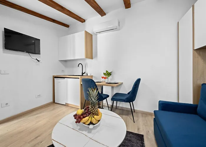 Capitolina Apartmens Old Town Апартаменты Пула