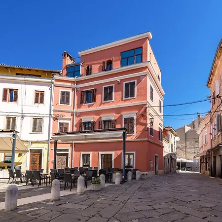 Lejlighed Capitolina Apartmens Old Town *